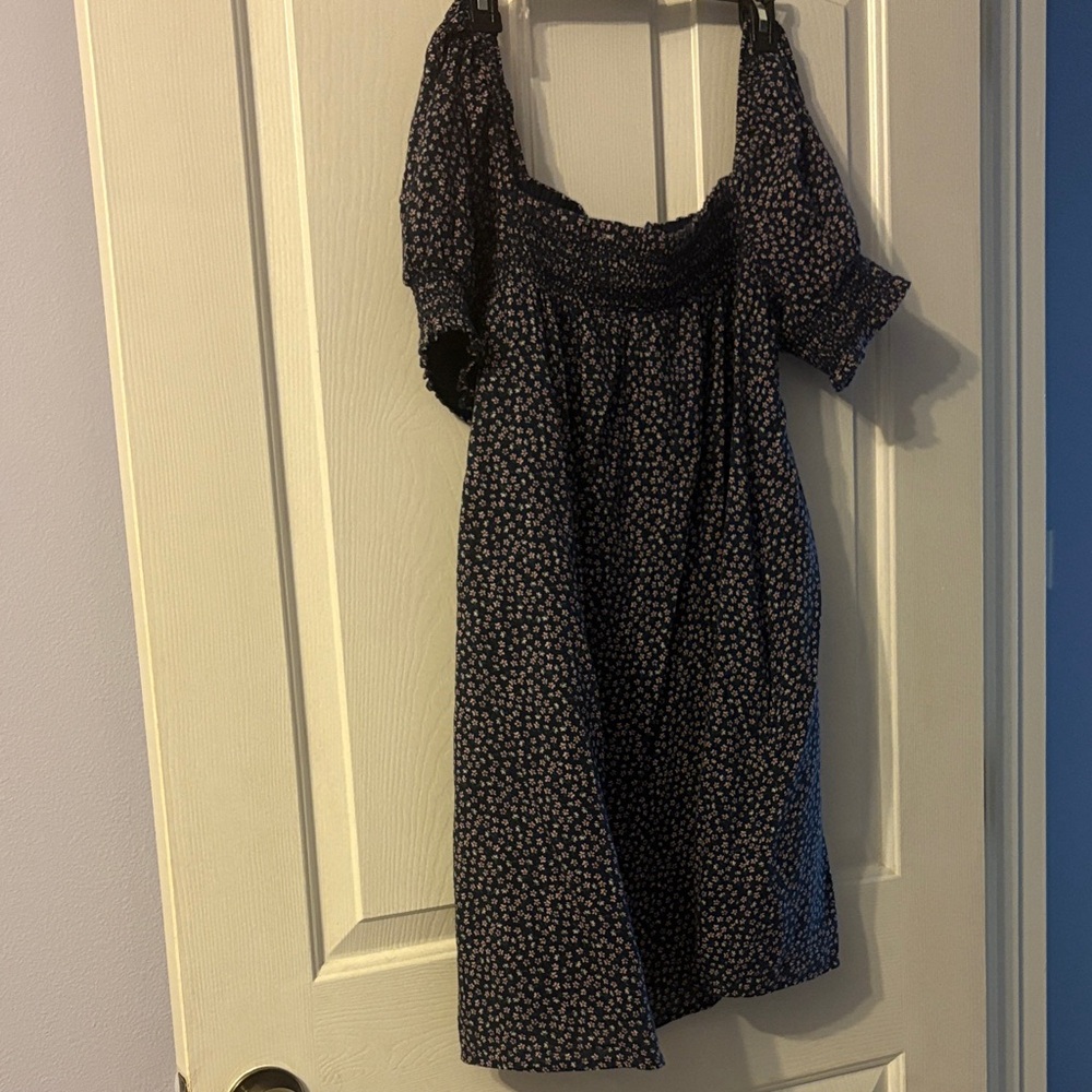 American Eagle Outfitters Navy Floral Mini Dress. can be worn off the shoulder.